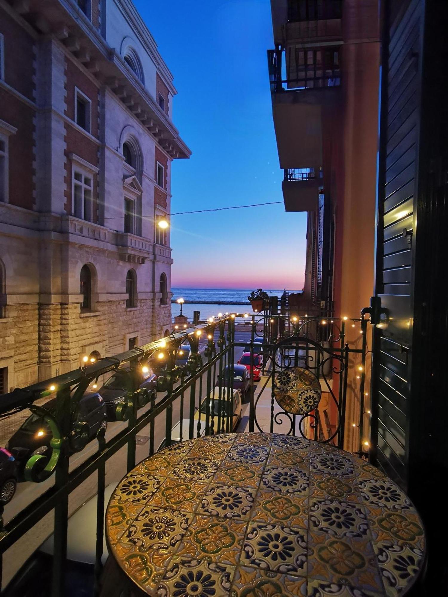Cattaro 65 - Flexible Check-In Apartments Bari Exterior foto